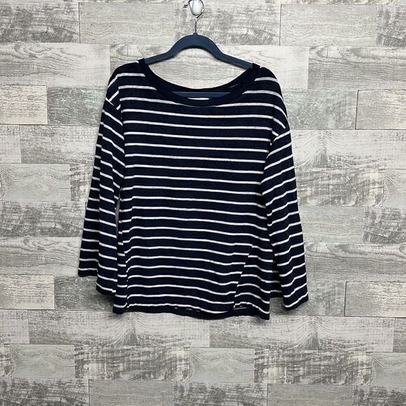 Treasure & Bond Bell Sleeve Sweatshirt - Picture 2 of 4